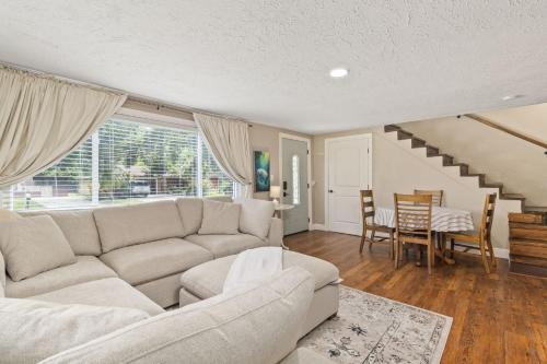 Palmetto House | Two-Story Beach Cottage