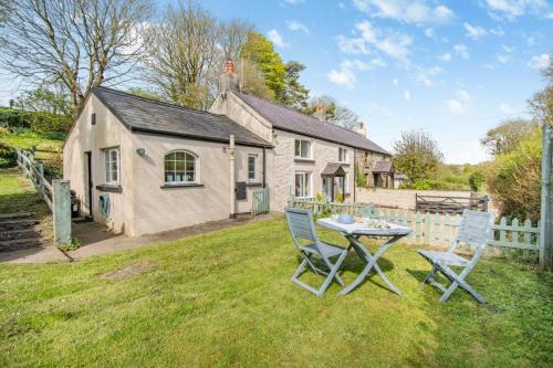 Fishguard House | Tyr Wennol