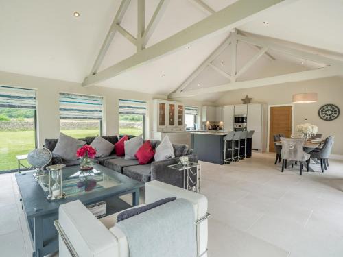 Carnforth House | Uk34190 - Gowan View