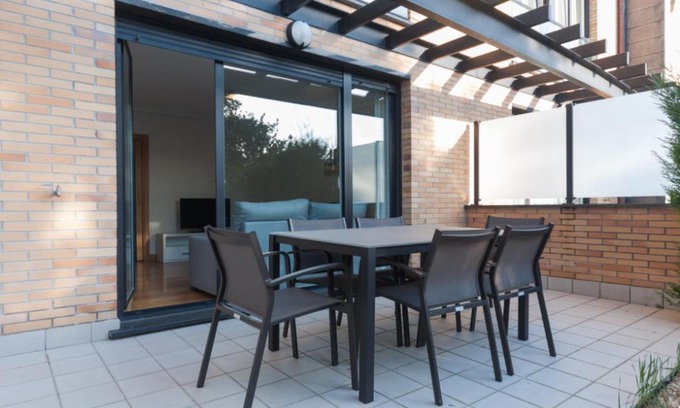 Gros Apartment | Ulia C - Local Rentss