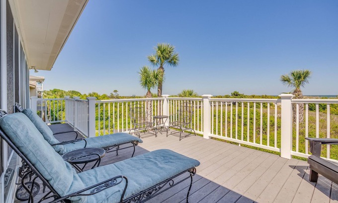 Savannah Beach Cottage | Ultimate Tybee Experience | Beautiful Ocean Views, Sunrises | Tybee Cottages