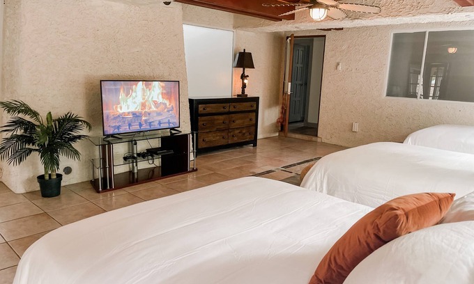 Chinatown Villa | Ultimate Vegas Villa Retreat