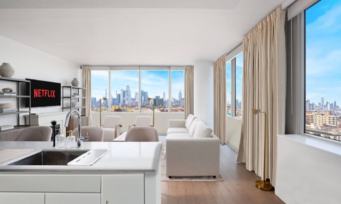 Hoboken Apartment | Ultra Luxury Apt - Panoramic NYC View - Minutes to City