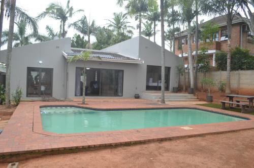 Umhlanga House | Umhlanga Landed on the rocks