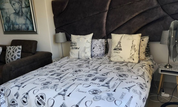 Umhlanga Apartment | UMHLANGA Rocks Bookings apartment NEAR GATEWAY.