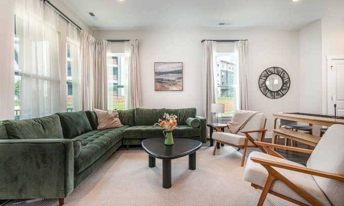 Charlotte House | UNCC 4BR | Pet-Friendly Stay