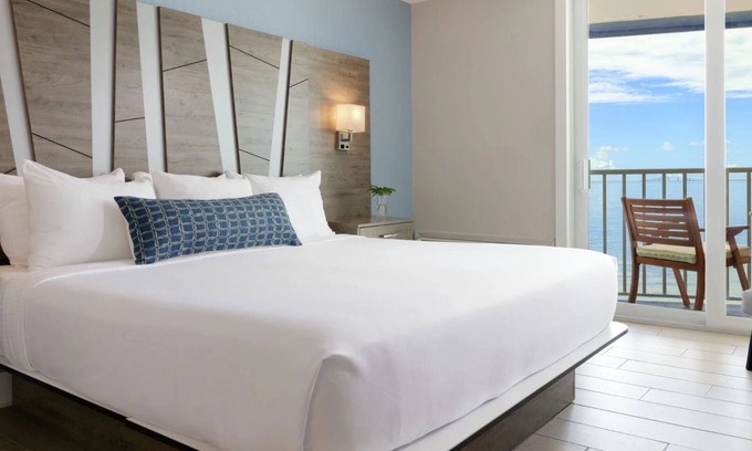 Pinellas Point Hotel | Uncover St. Pete's Gem | Steps Away from Art to Nature to Culinary Bliss