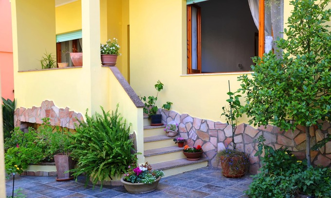 Iglesias Historic Centre Bed & Breakfast | Under the banner of your holiday!