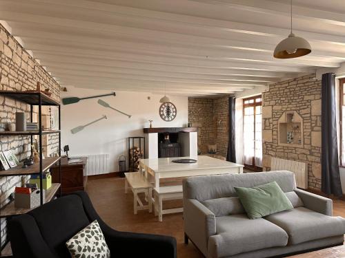 Arcais House | Une maraîchine en bord de conche avec barque sans linge de maison