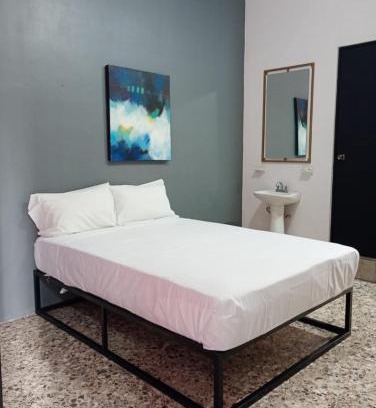 Monterrey Centro Apartment | Unidades Privadas con AC-TV-WiFi y Estacionamiento en Centro de MTY