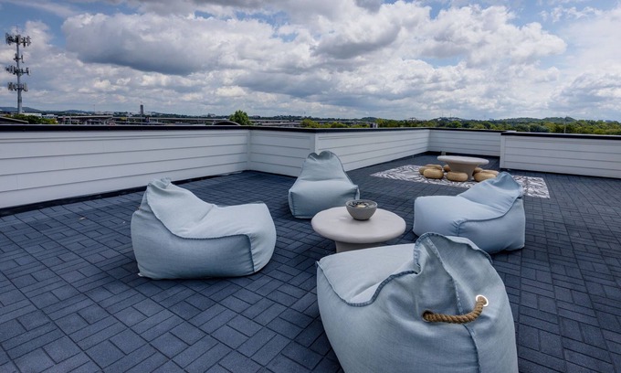 Whitebridge House | Unified 2une - Rooftop Deck - Mins to Downtown