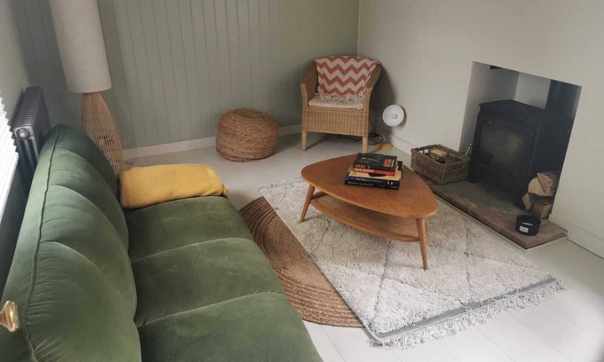 New Romney Cottage | Unique and lovely furnished cottage