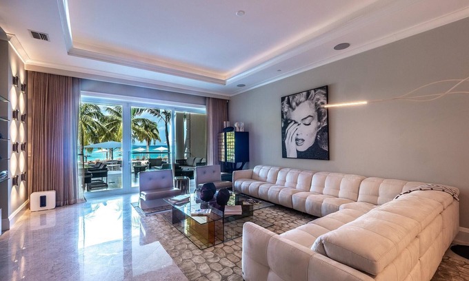 Seven Mile Beach Condo | Unique and Luxurious Oceanfront Condo on Seven Mile Beach w/Pool!