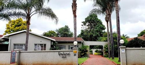 Vryheid Bed & Breakfast | UNIQUE BnB
