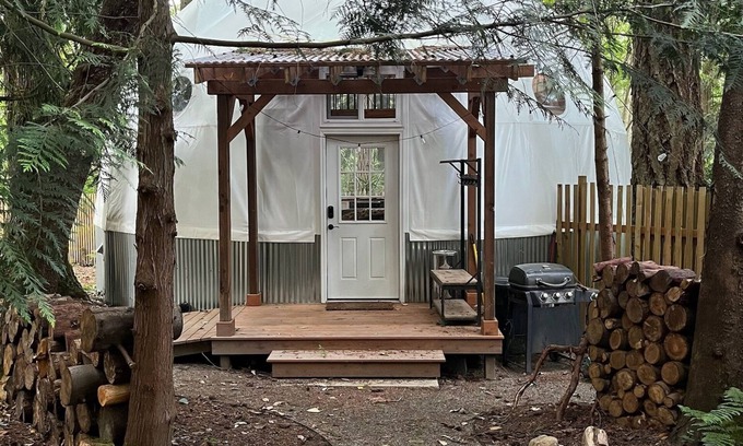 Rollingbay Cabin | Unique dome experience on beautiful Bainbridge Island with WiFi