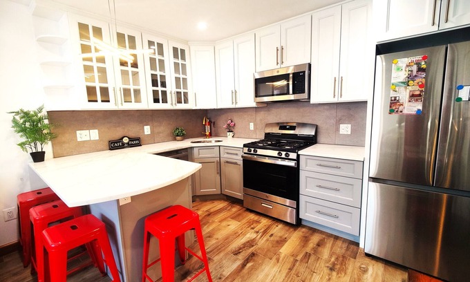 Queens Apartment | Unique Location NYC