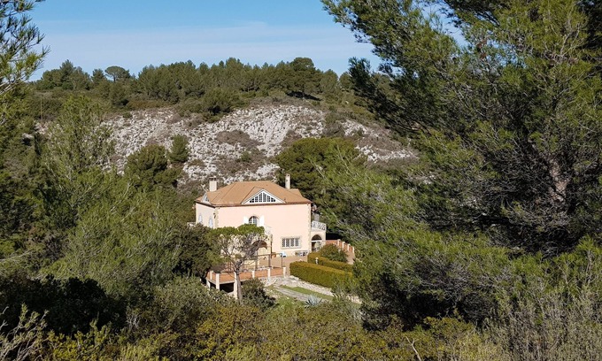 Septemes-les-Vallons Villa | Unique: Manor + caretaker's house with pool between Aix and Marseille