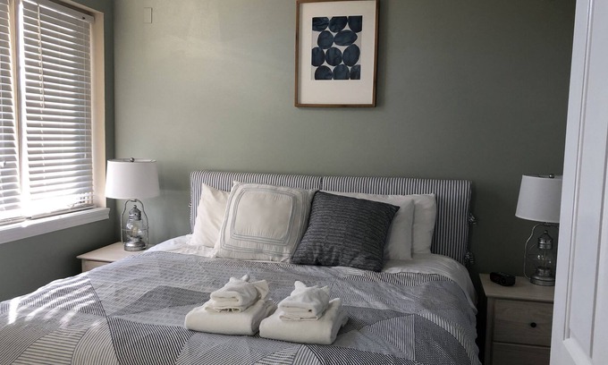 Lake Geneva Condo | Unique, Peaceful, & Comfy South Shore Gem!