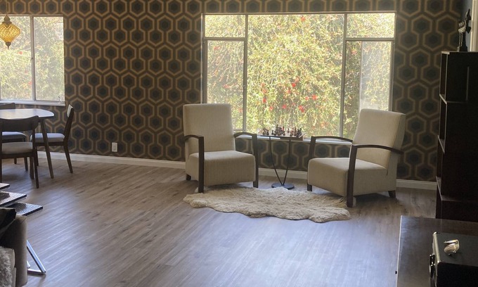 Alamitos Beach Condo | Unique, retro and sassy for those to appreciate a place with personality.