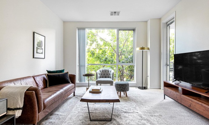 Santa Clara Apartment | Unique Santa Clara 1BR w/Parking, Gym, walk to Groceries, by Blueground