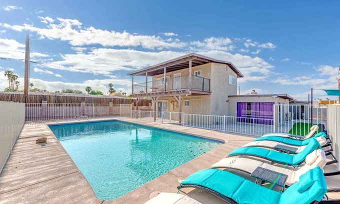 Paradise Villa | UNIQUE VILLA & casita ON 30K SQ LOT WITH INDOOR HOT TUB SPA