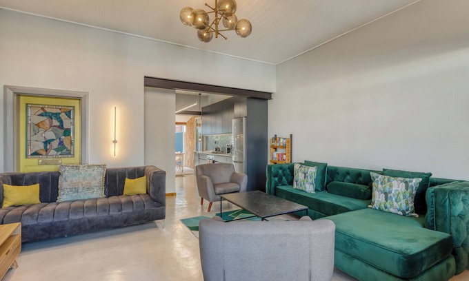 Strand House | UniqueStay Strand 2-bedroom house