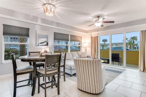 Ocean View Halifax Estates Apartment | Unit 107 Aruba - 3 Bedroom Ocean View