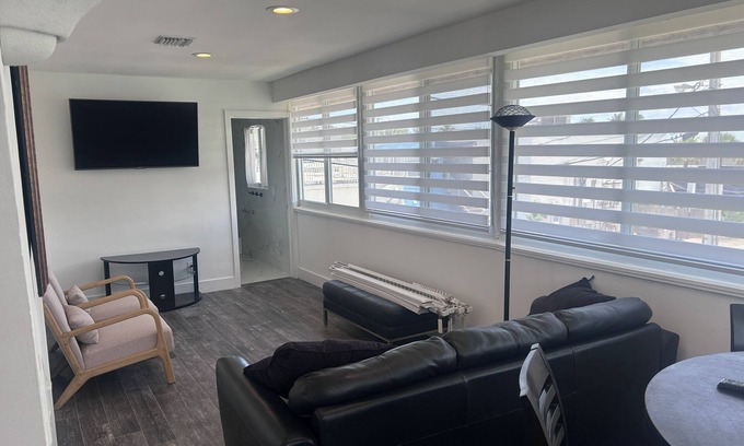 East Fort Lauderdale Villa | UNIT # 7 Ocean and Downtown view LAUDERDALE BY THE SEA 200 steps to beach fun