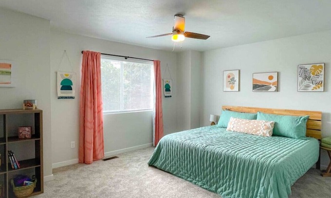 Spokane Apartment | UNIT A · Downtown 3/2, garage, private yard, walk to arena!