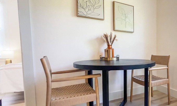 Lake Worth Apartment | Unit B - 1BR - Near DT Dining, Bars, + Beach