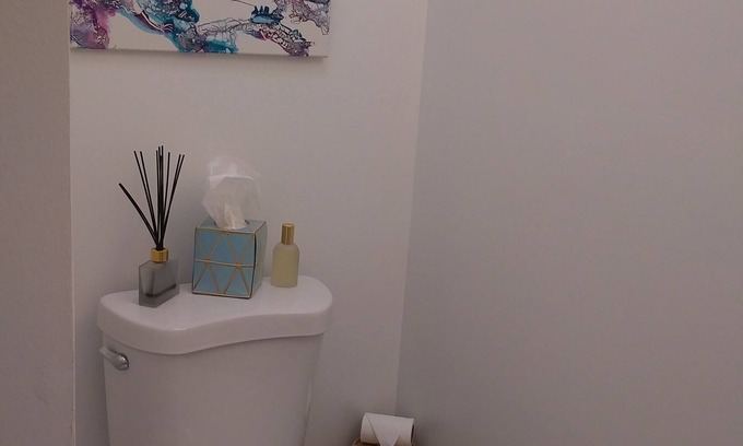 Palm Beach Gardens Apartment | Unit "C": Private Own Entrance Beach PGA Golf LOCATION!