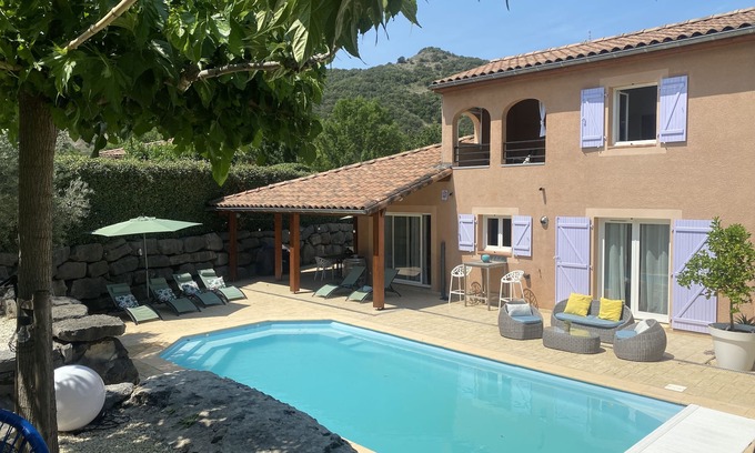 Vallon-Pont-d'Arc House | Unser Chateau de Charme Begrüßt Sie in der Ardeche