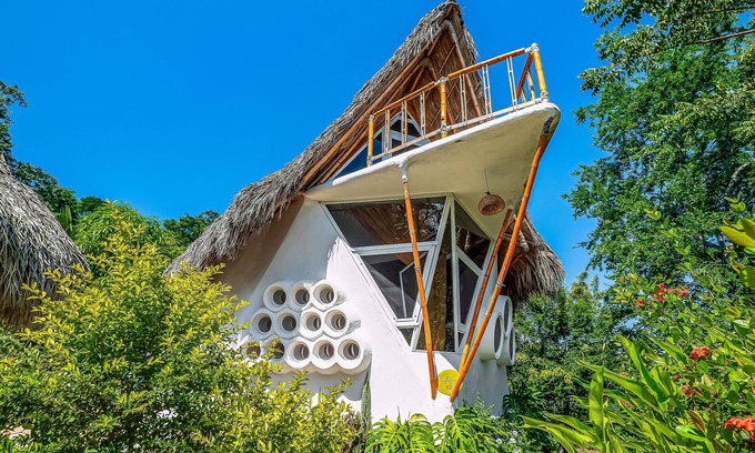 Isla Navidad Apartment | Unwind in Paradise: A Serene Getaway in Barra de Navidad