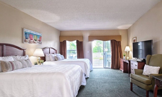 Pembine Hotel | Unwind in Serene Quaint Room Near Outdoor Activities with Indoor Pool