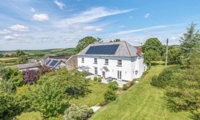 Worlington House | Upcott Farm