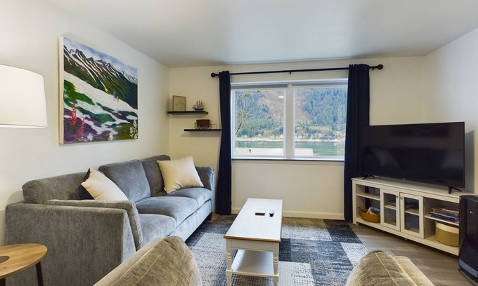 West Juneau House | Updated Douglas Apartment, Near Downtown and Skiing