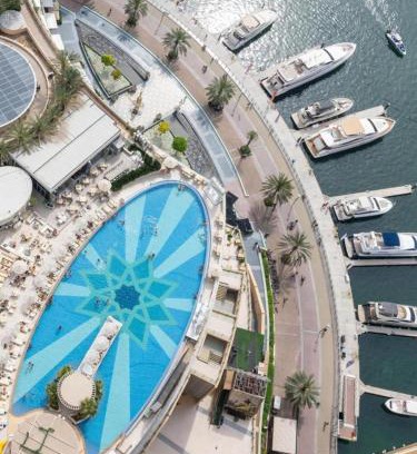 Dubai Marina Apartment | Upgraded Luxury Studio Apartment - Marina View - 5-Star Hotel Amenities