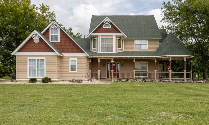 Claremore House | Upland Hills Manor In Beautiful Country Setting!