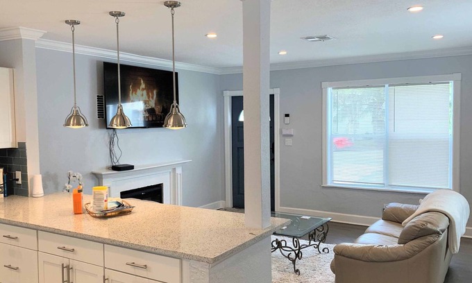 Poiciana Park II House | Upland Zen Retreat Home near Downtown West Palm Beach Pet Friendly