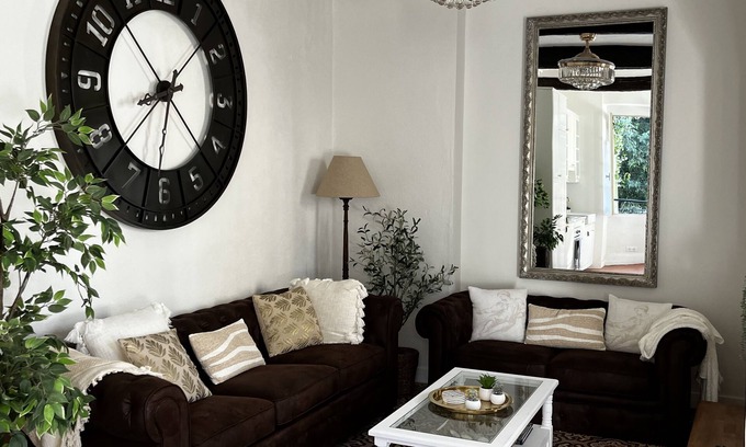 Pezenas House | Upscale townhouse in centre Pézenas