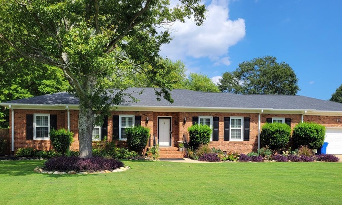 Mauldin House | Upstate Getaway at the Relaxing Ranch
