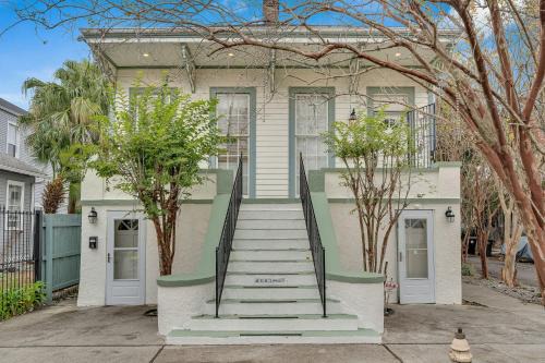 Uptown Historic District Apartment | Uptown Nola Historic Home Parking