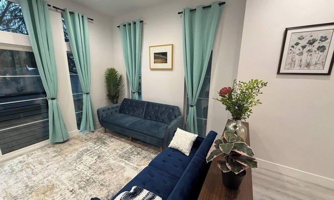 Poverty Ridge House | Uptown!