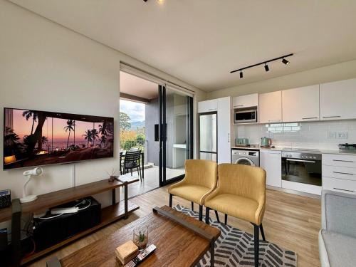 George Central Apartment | Urban Escape - Le Jardin Unit 301