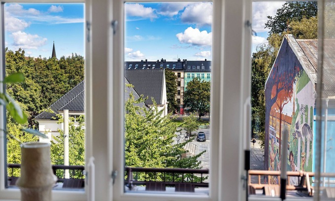 Grunerlokka Apartment | Urban Oasis in Trendy Grünerløkka - entire unit