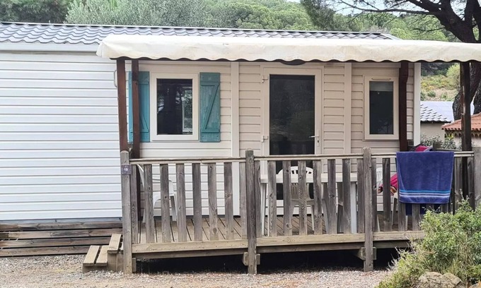 Bizanet House | Ushuaïa Villages Camping Figurotta * - Mobile home La Garigue 23m² - 2 bedrooms + Air conditioning + TV + Covered terrace 4 people