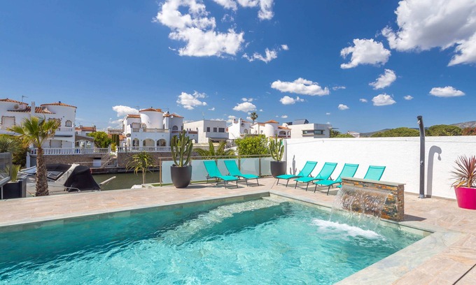 Empuriabrava House | V028 - Empuries