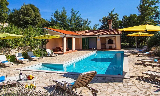 Stanisovi House | Vacation home Ana by Interhome