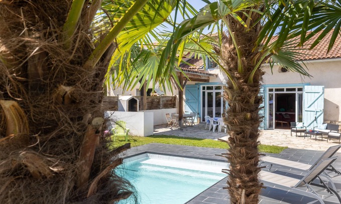 Saint-Martin-de-Seignanx House | Vacation Home "L Ostal Luminosa" with Private Heated Pool, 2 Private Terraces & Wi-Fi