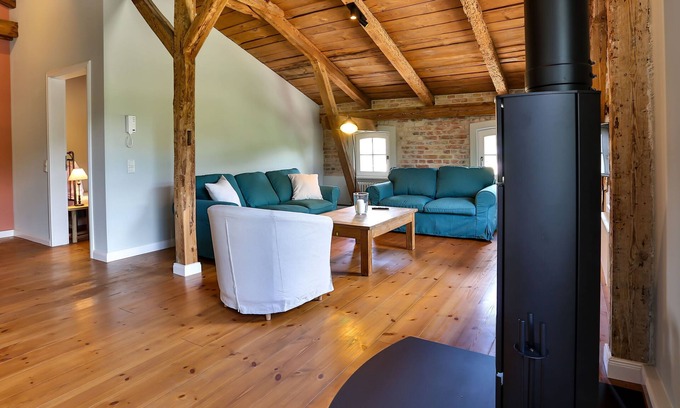 Oberhavel Apartment | Vacation apartment Fürstenberg over 2 ET with terrace and balcony - Storchenhof